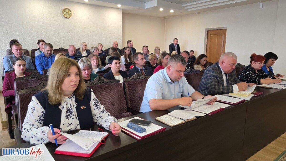 Аппаратное совещание прошло в Шкловском райисполкоме. Обсуждены ключевые вопросы развития региона