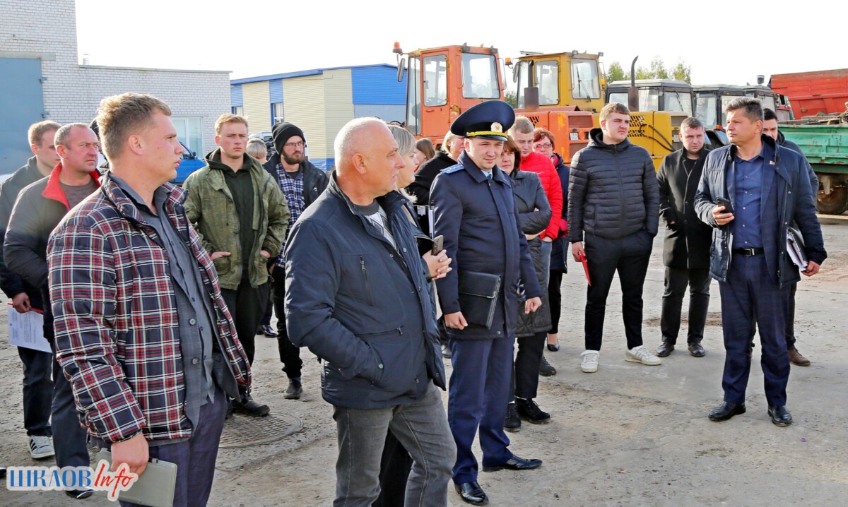 В Шкловском районе обсудили постановку сельскохозяйственной техники на зимнее хранение