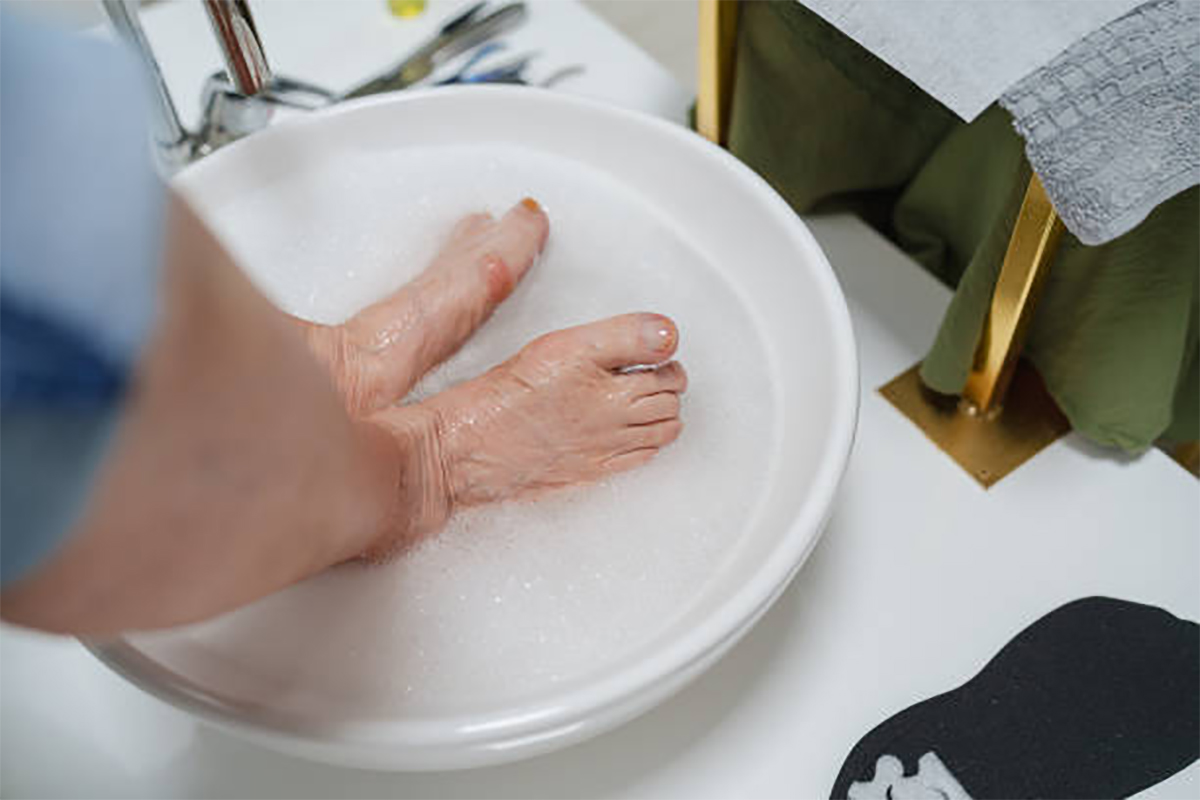 Специалист рассказал о простой и эффективной технике для улучшения кровотока в ногах