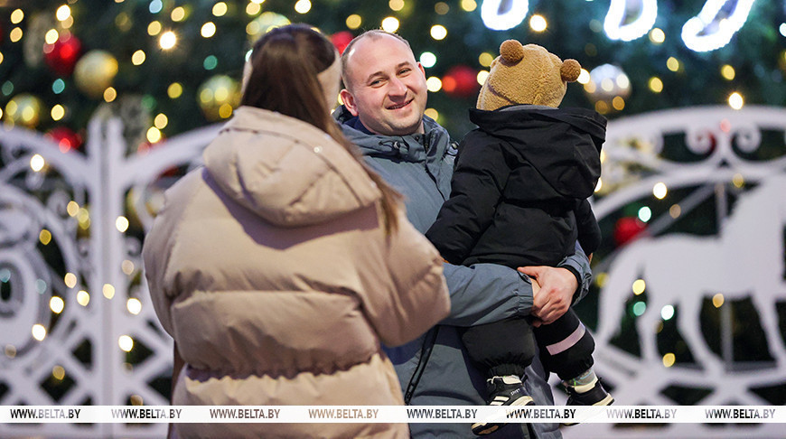 Как в 2025 году усилилась поддержка семей с детьми, рассказали в Минтруда