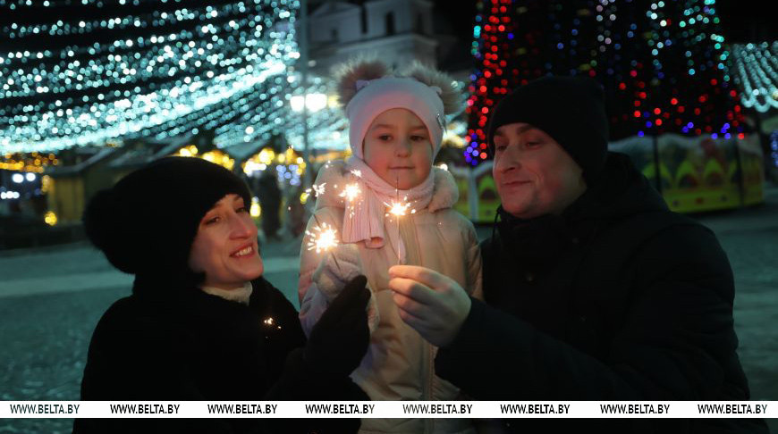 Александр Лукашенко подписал указ №1 об объявлении Года белорусской женщины
