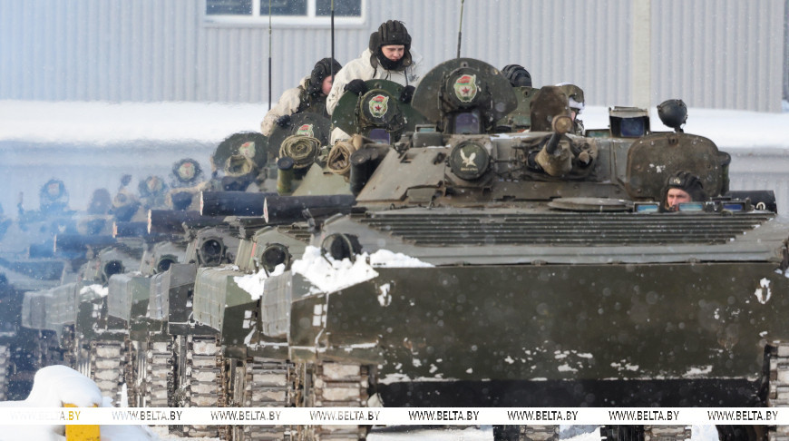 Александр Лукашенко проводит внезапную проверку готовности в Вооруженных Силах. Рассказываем, как это работает