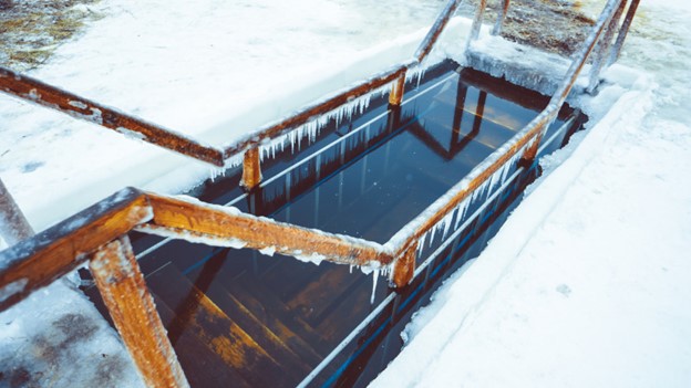 МЧС о крещенских купаниях: благодать не в воде, а в безопасности!  