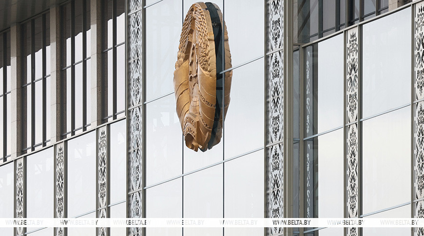 Александр Лукашенко подписал указ о допмерах по защите работников от невыплат по договорам подряда