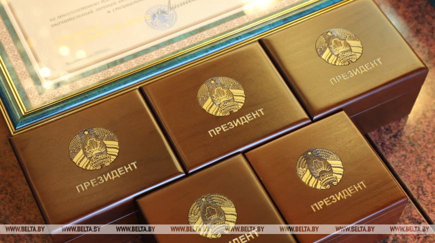 Государственных наград удостоены 32 представителя различных сфер деятельности