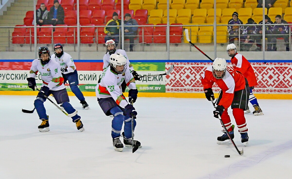 Шкловчане стали победителями областного этапа «Золотой шайбы»