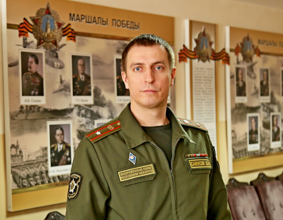 О своей службе рассказал начальник группы призыва военного комиссариата Шкловского района