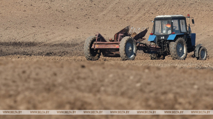 Белорусские ученые разработали новую технику для вспашки и обработки почвы, заготовки кормов