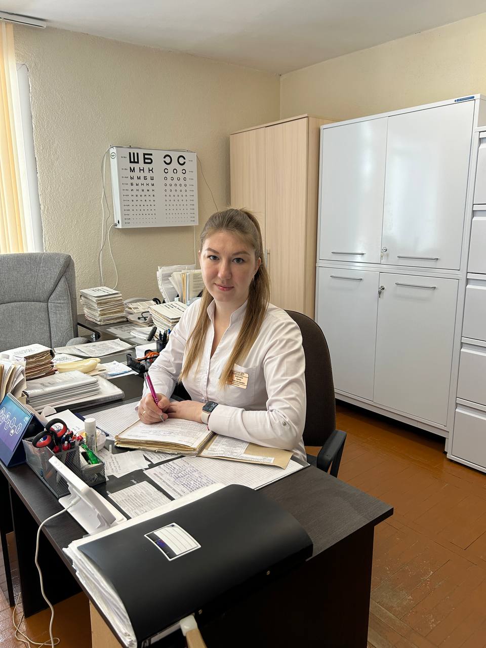 Помощник врача Городищенской АВОП Арина Береснева всегда рада помочь односельчанам