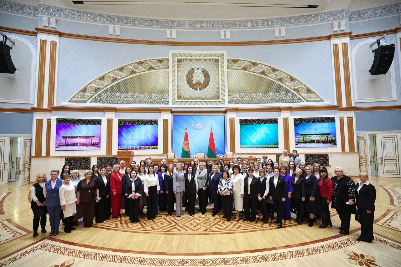 Шкловчанки приняли участие во встрече с председателем Совета Республики Национального собрания Республики Беларусь Натальей Кочановой