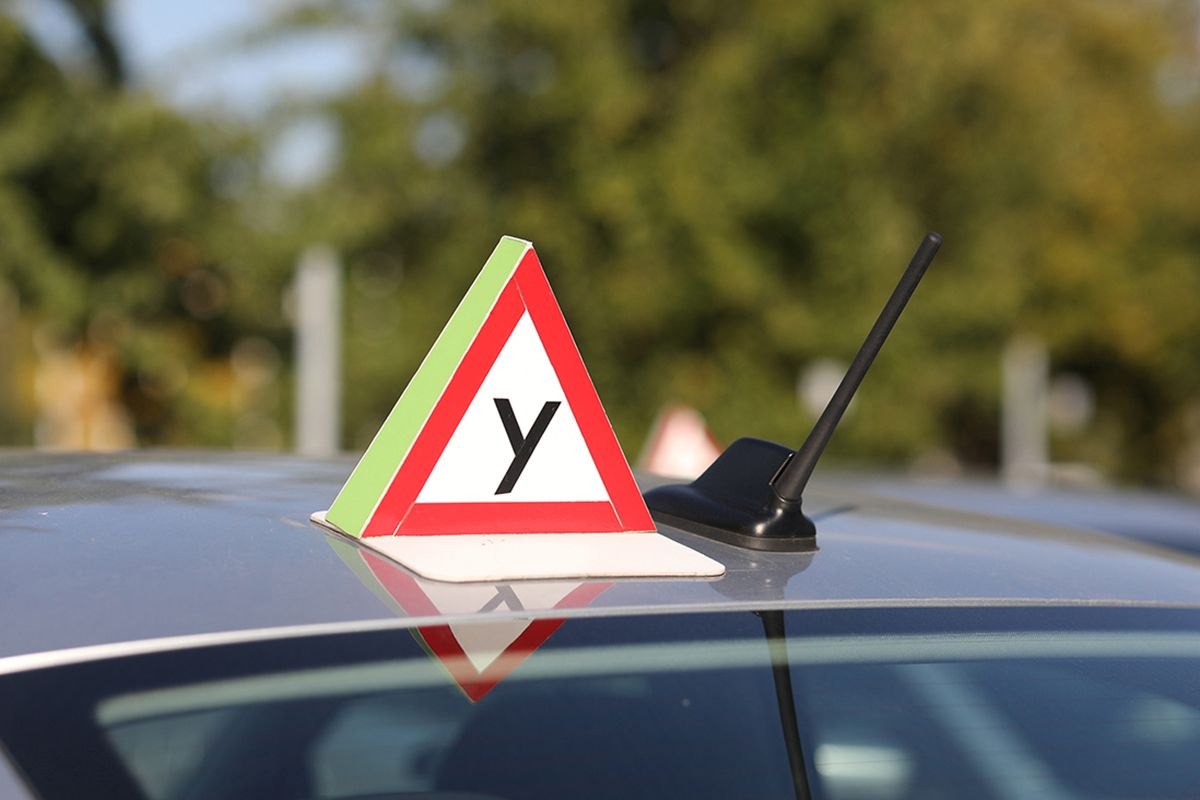 В Беларуси хотят увеличить часы практического вождения в автошколах