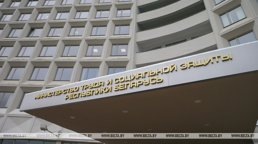 За что по новым правилам могут приостановить работу перевозчиков в нерегулярном сообщении, объяснили в Минтруда