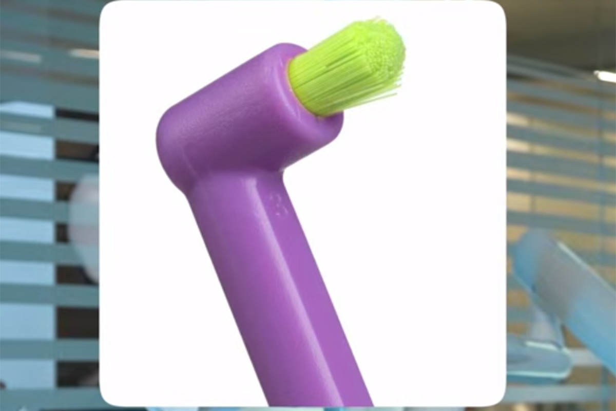 Стоматолог рассказал об особенностях использования монопучковой щетки