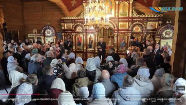 Президент Республики Беларусь Александр Лукашенко посетил храм в Евдокимовичах