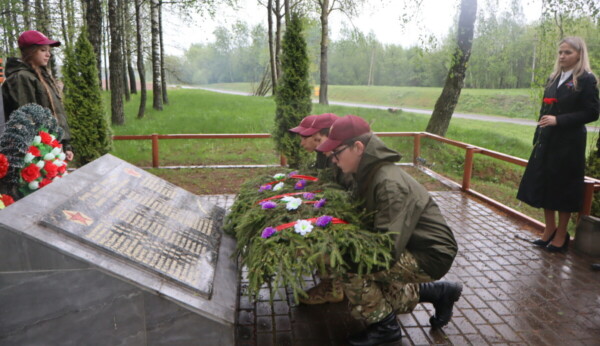 Воспитанники военно-патриотического клуба «Восток» почтили память героев Великой Отечественной войны