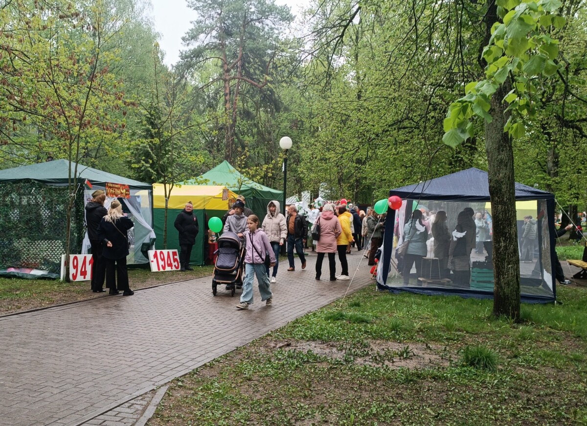 Программа торжественных мероприятий в Шклове ко Дню Победы продолжилось в городском парке