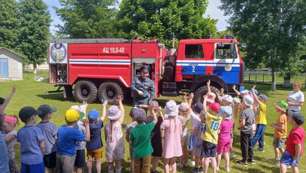 Шкловский РОЧС учит дошколят правилам безопасности