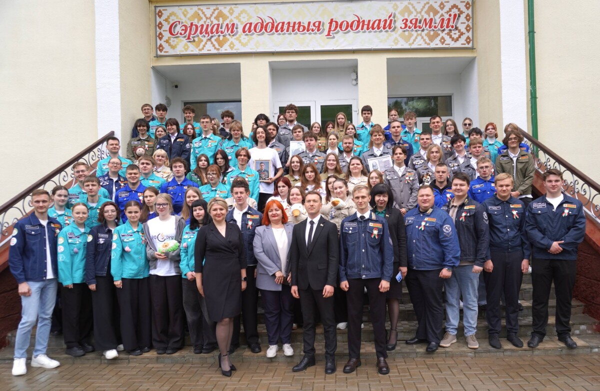 На Шкловщине встречали участников третьего трудового семестра