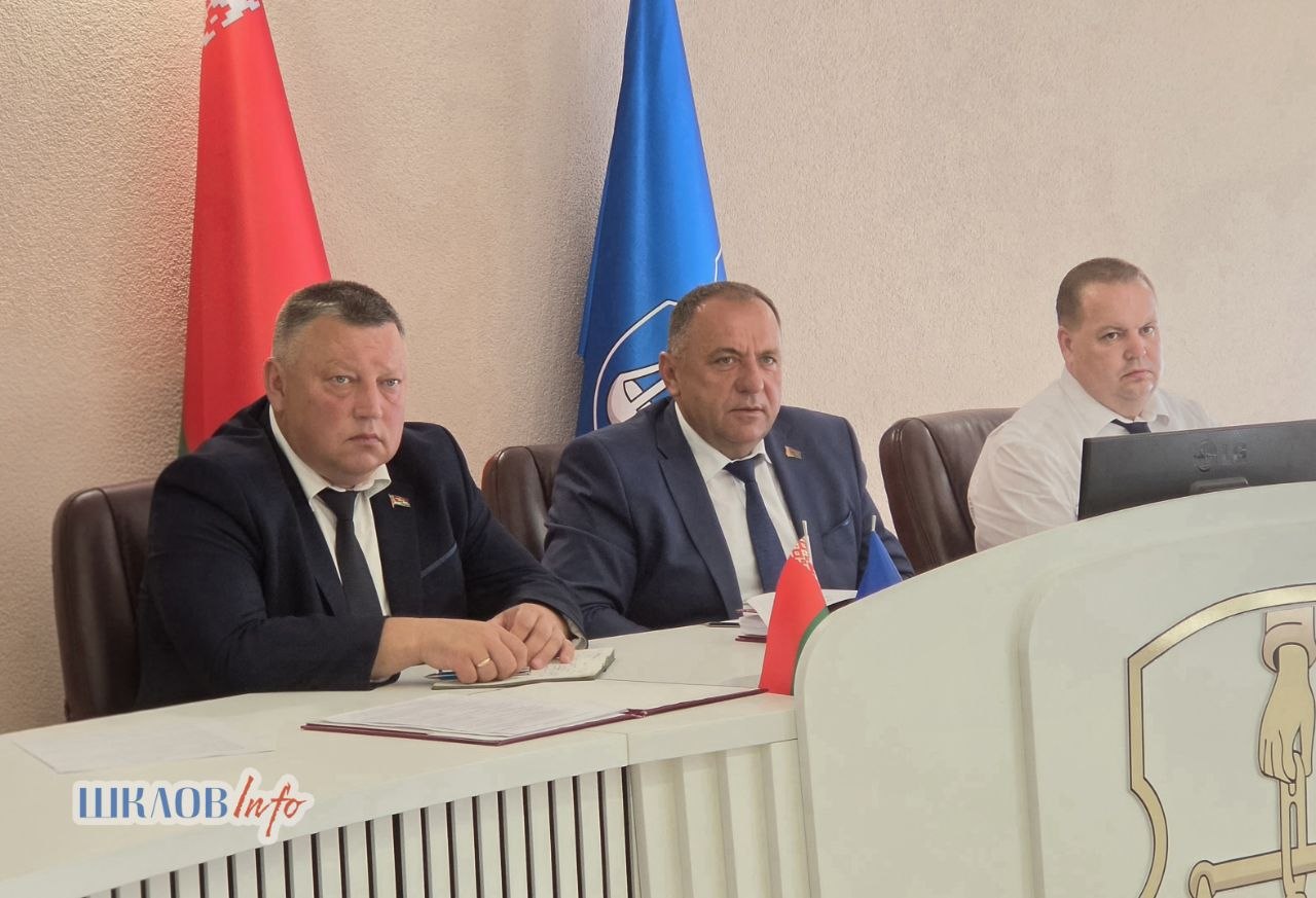Первоочередные задачи обсудили на аппаратном совещании в Шкловском райисполкоме