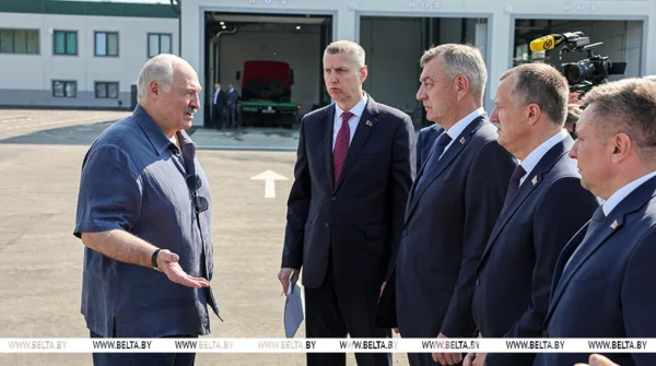 Александр Лукашенко: райагросервисы должны стать опорными пунктами для отечественных производителей техники