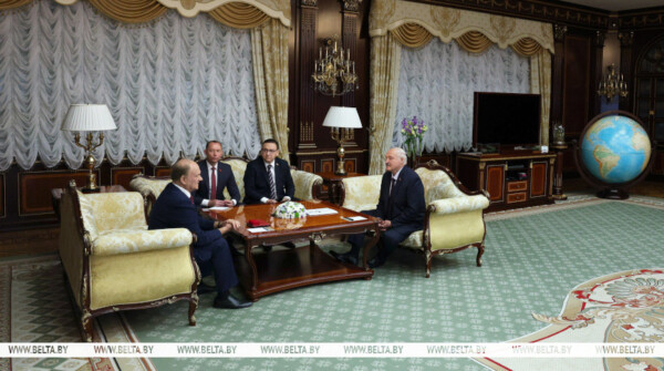 Александр Лукашенко встретился с лидером КПРФ Зюгановым