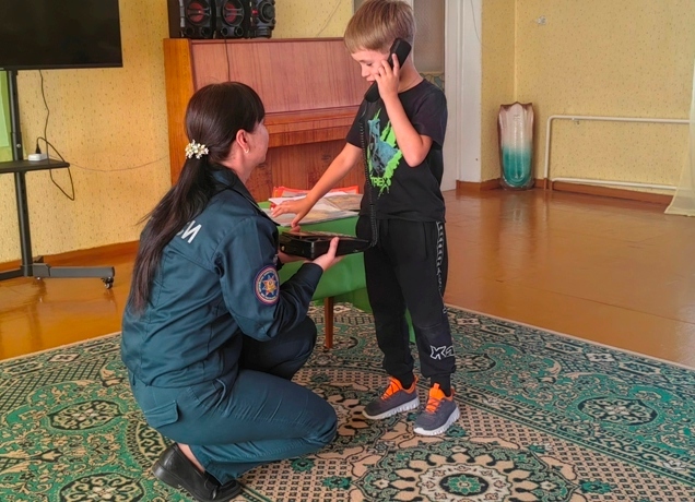 Шкловский РОЧС напоминает ребятам о безопасности