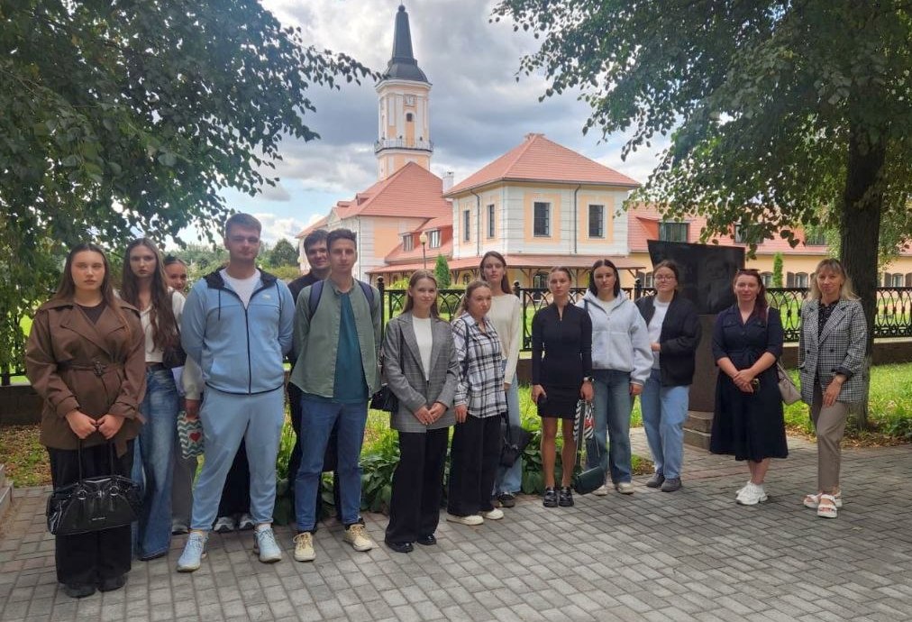 В Шкловской ЦРБ состоялась встреча администрации и профсоюзного комитета с молодыми специалистами