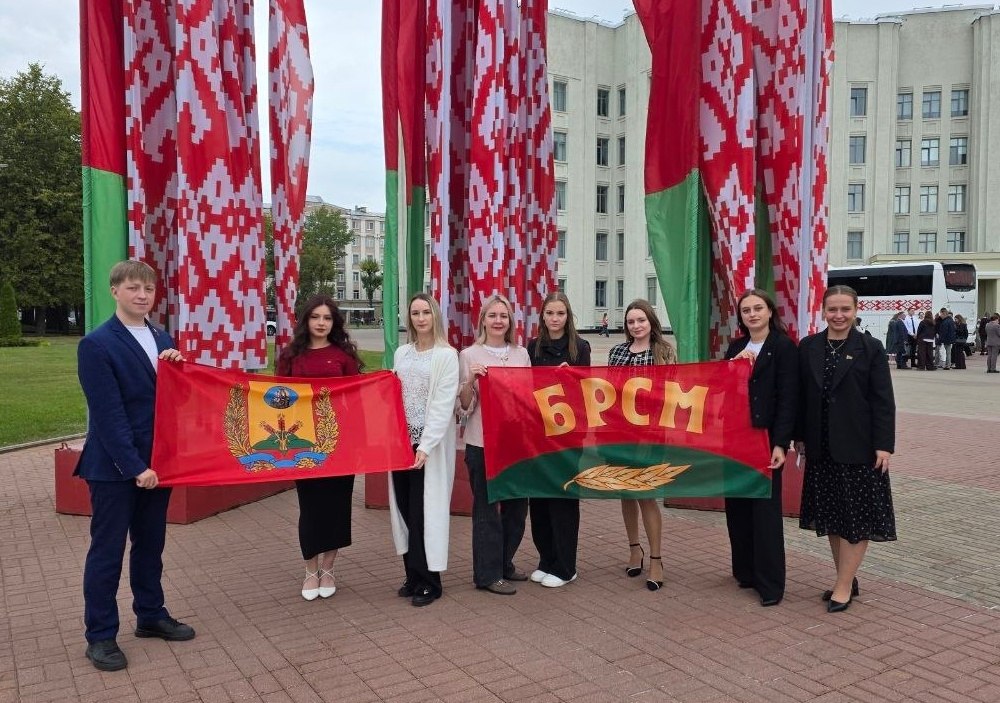 Молодежь Шкловщины принимает участие в главном форуме страны