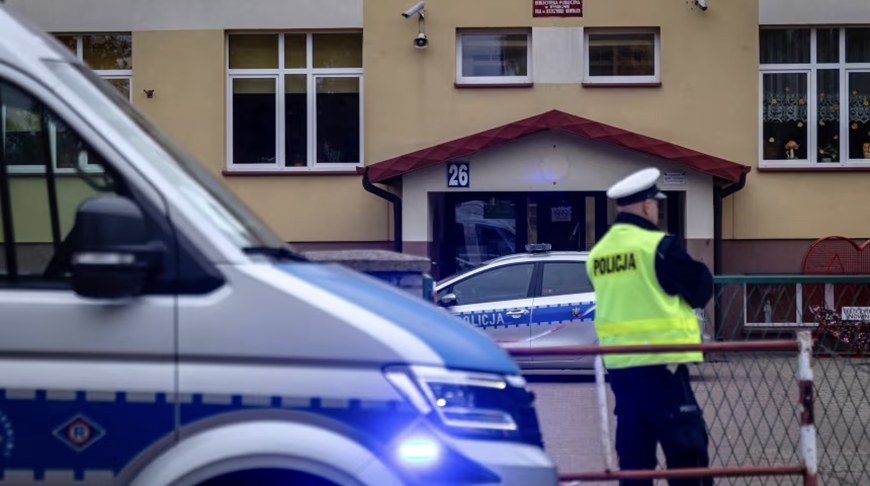 В Польше задержали более 100 школьников из-за нападений на учебные заведения