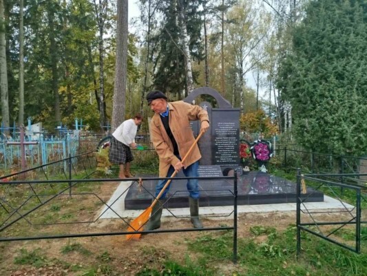 Там, где живет память: в Большом Черном и Новых Овчиненках привели в порядок места воинских захоронений